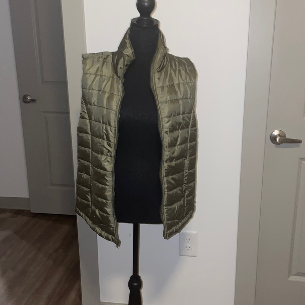 Rue21 Olive Quilted Vest